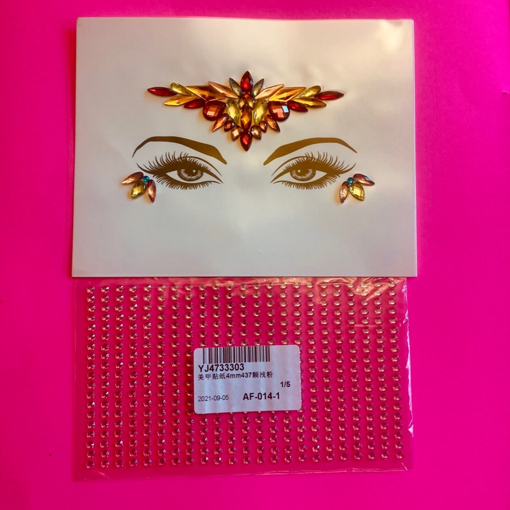 (1) BODY JEWELRY WITH BONUS (1)JEWELS